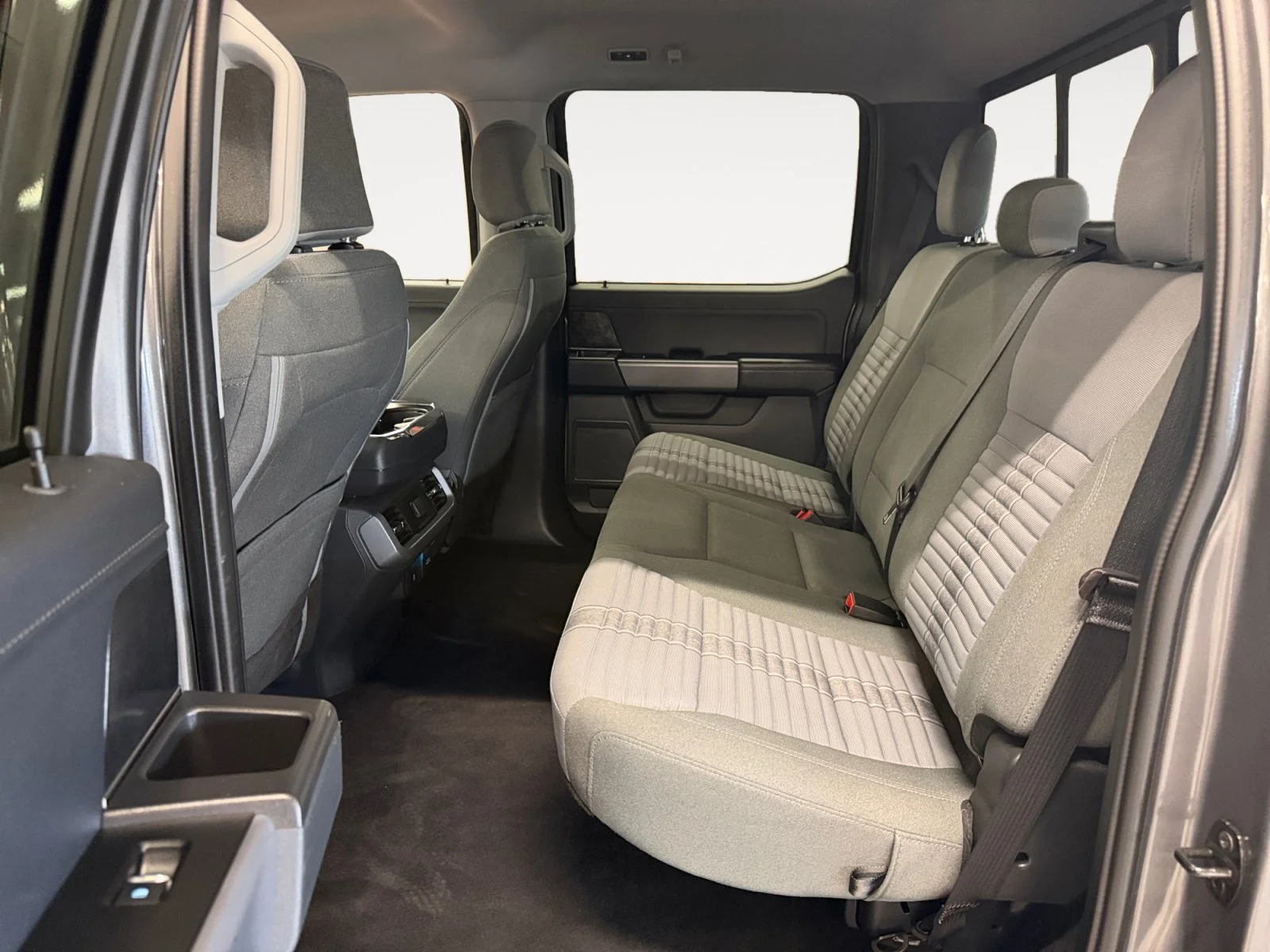 Used 2023 Blue Ford XLT image 23