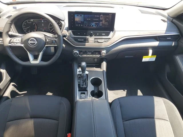 2025 Nissan Altima SV - Photo 16