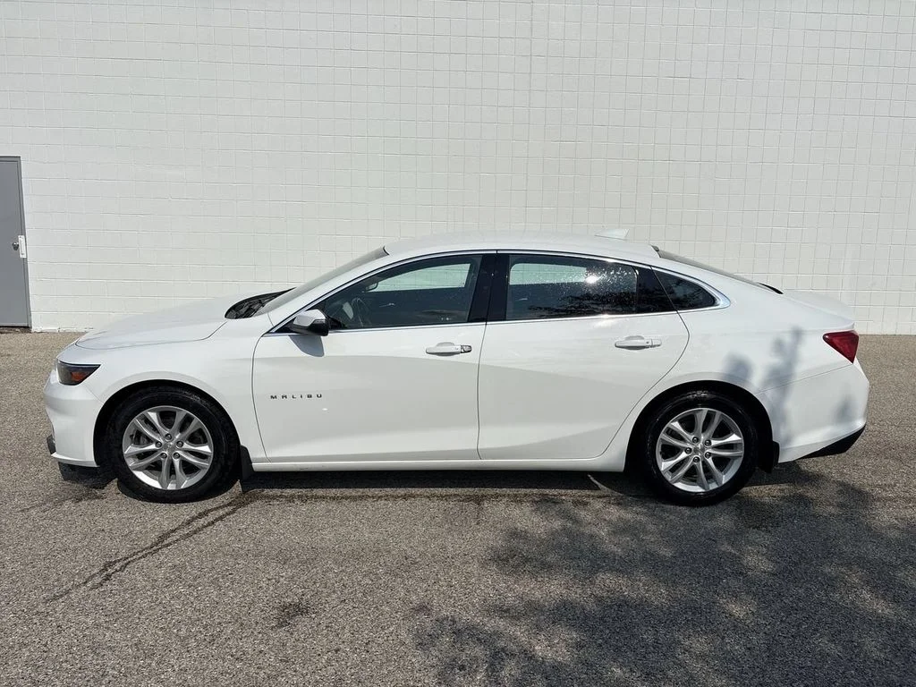Used 2016 White Chevrolet LT image 10