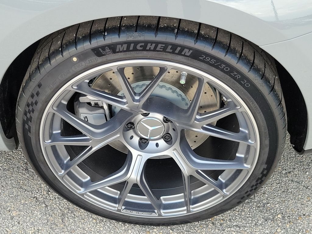 New 2027 MANUFAKTUR Alpine Grey Mercedes-Benz AMG® CLE 53 4MATIC+ Cabriolet image 9