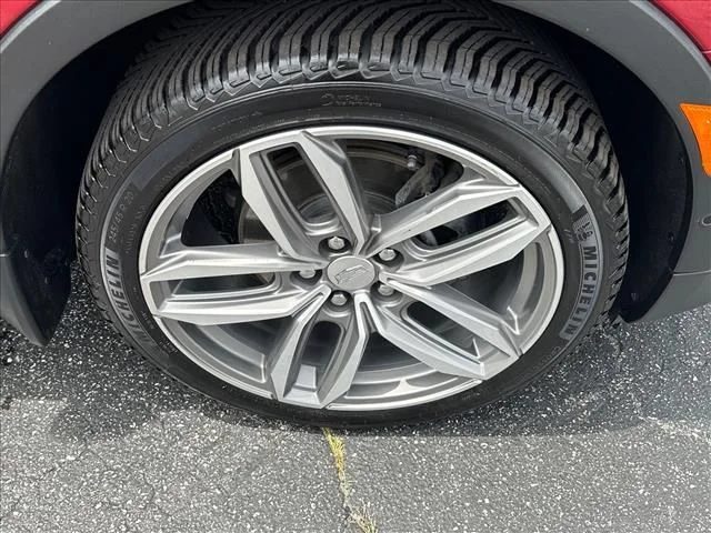 Used 2020 Red Cadillac Sport image 33