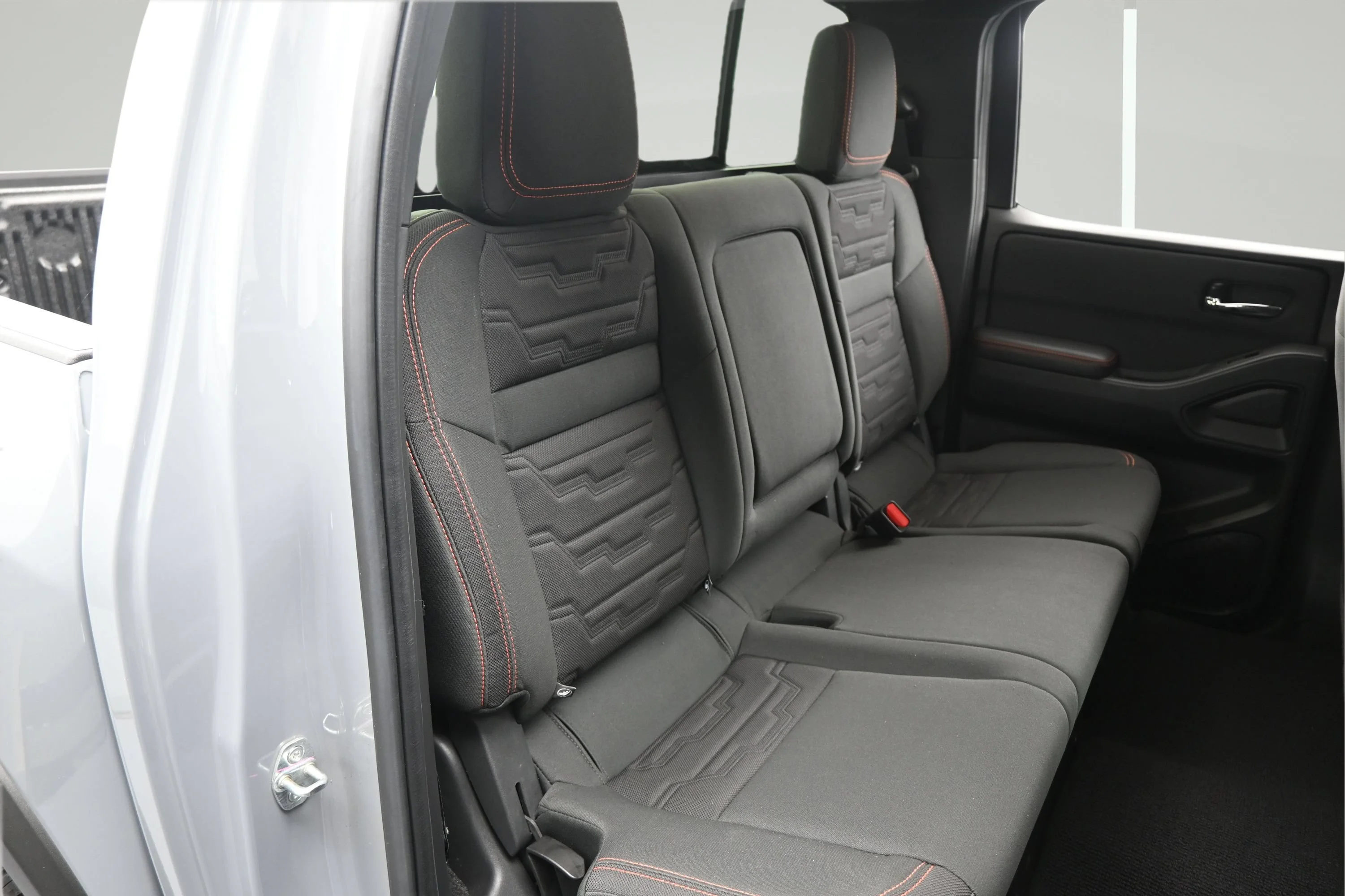 Certified Used 2025 Boulder Gray Pearl Nissan PRO-4X image 13