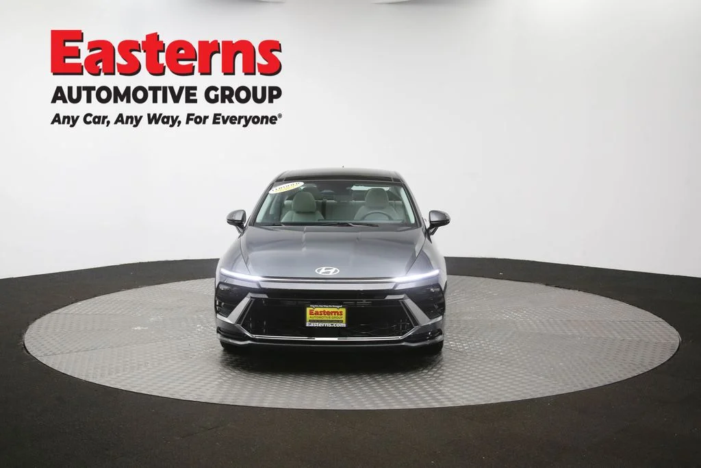 Used 2024 Gray Hyundai SEL image 54