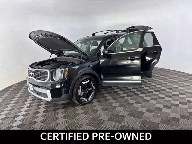 Used 2025 Black Kia S image 15