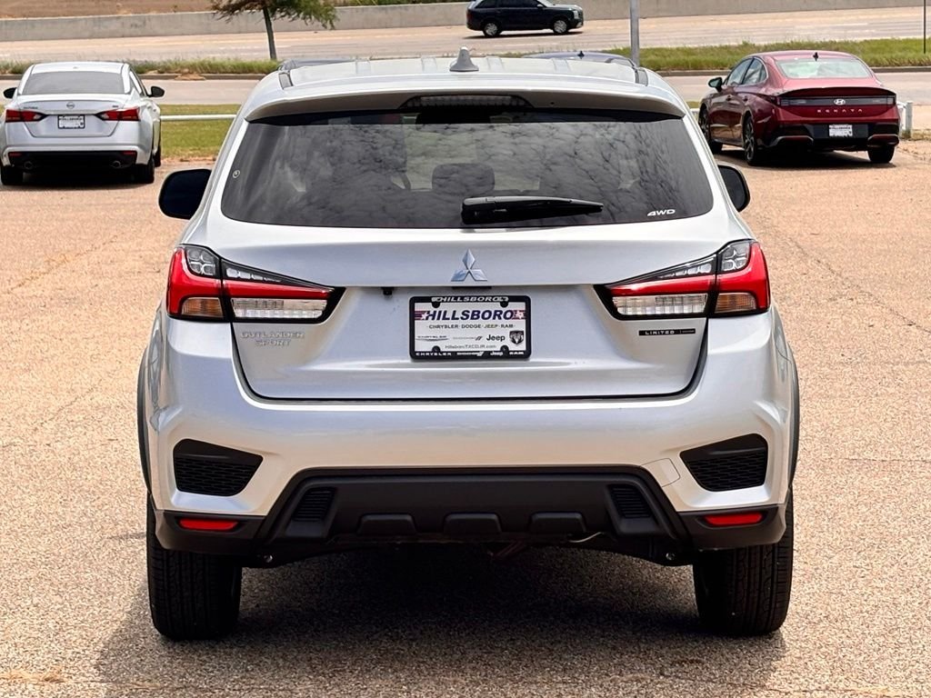 Used 2026 Silver Mitsubishi  image 6