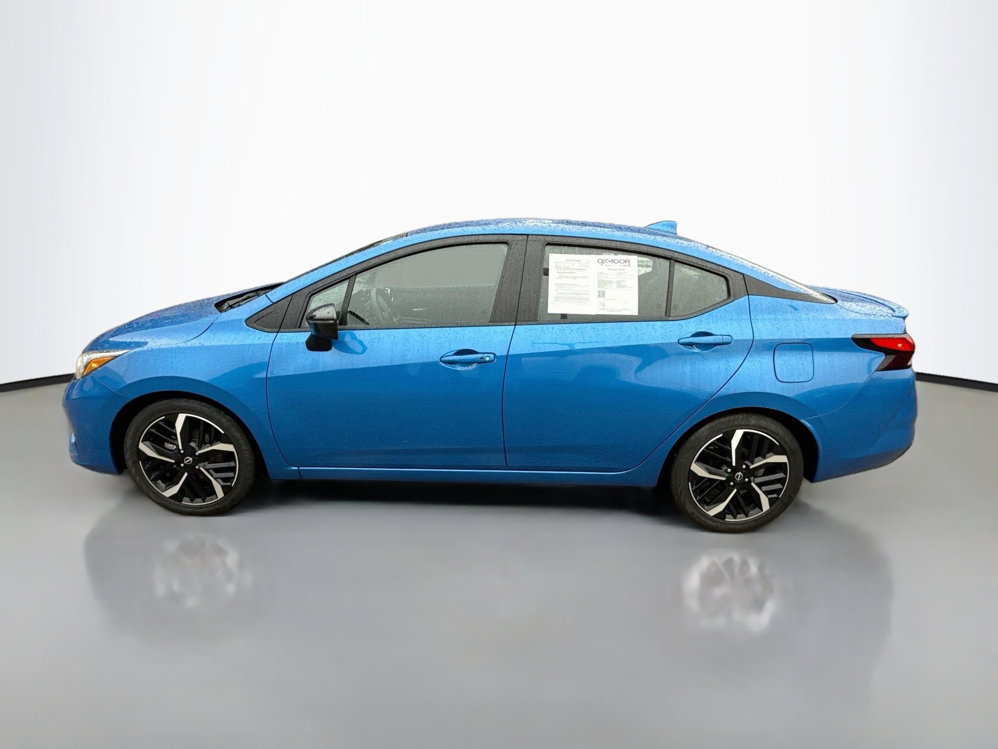 Used 2023 Electric Blue Metallic Nissan SR image 4