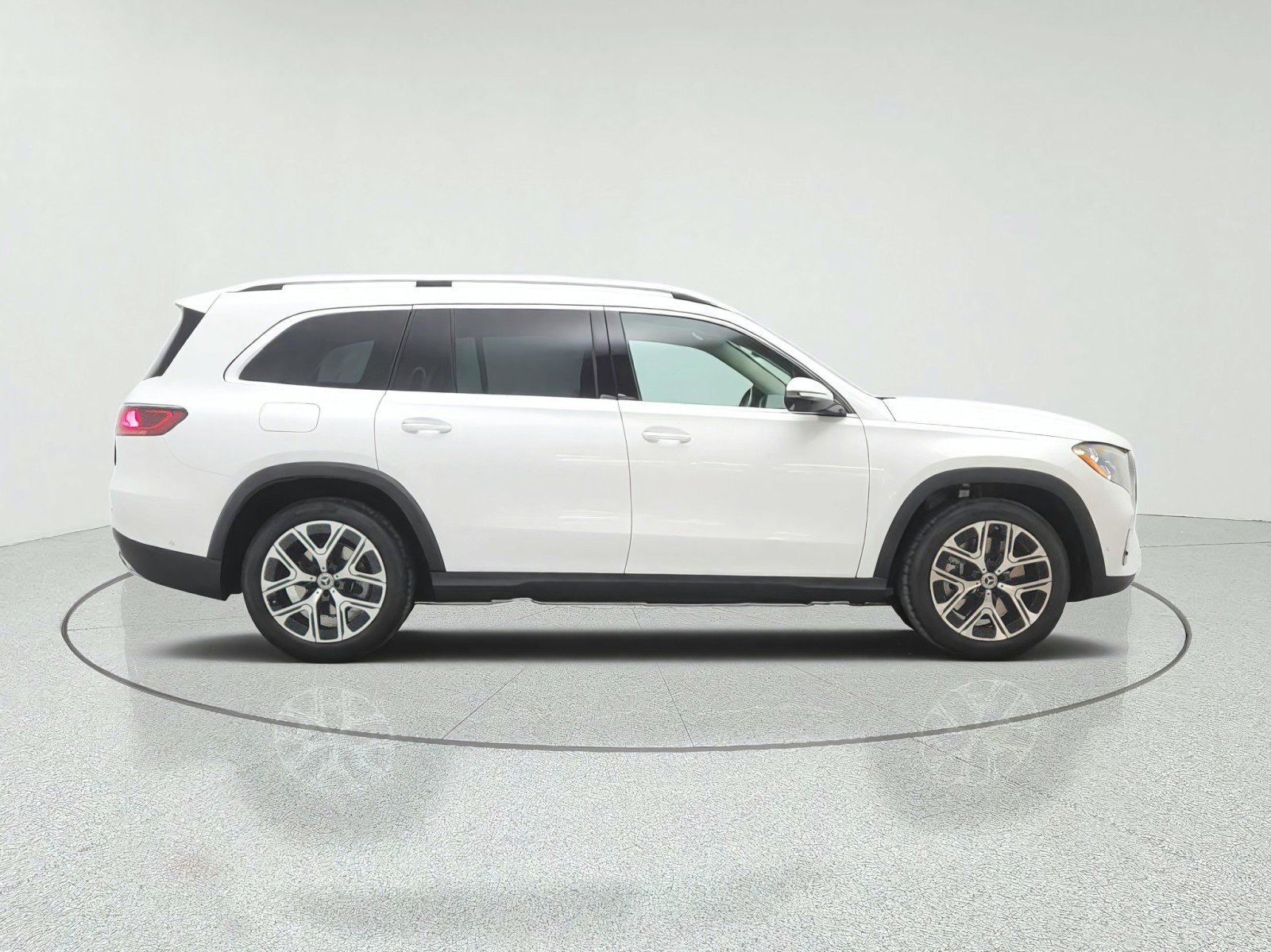 New 2027 Polar White Mercedes-Benz GLS 450 4MATIC® SUV image 4