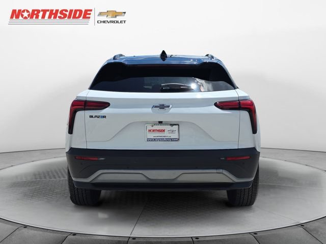 New 2026 Summit White Chevrolet LT image 7
