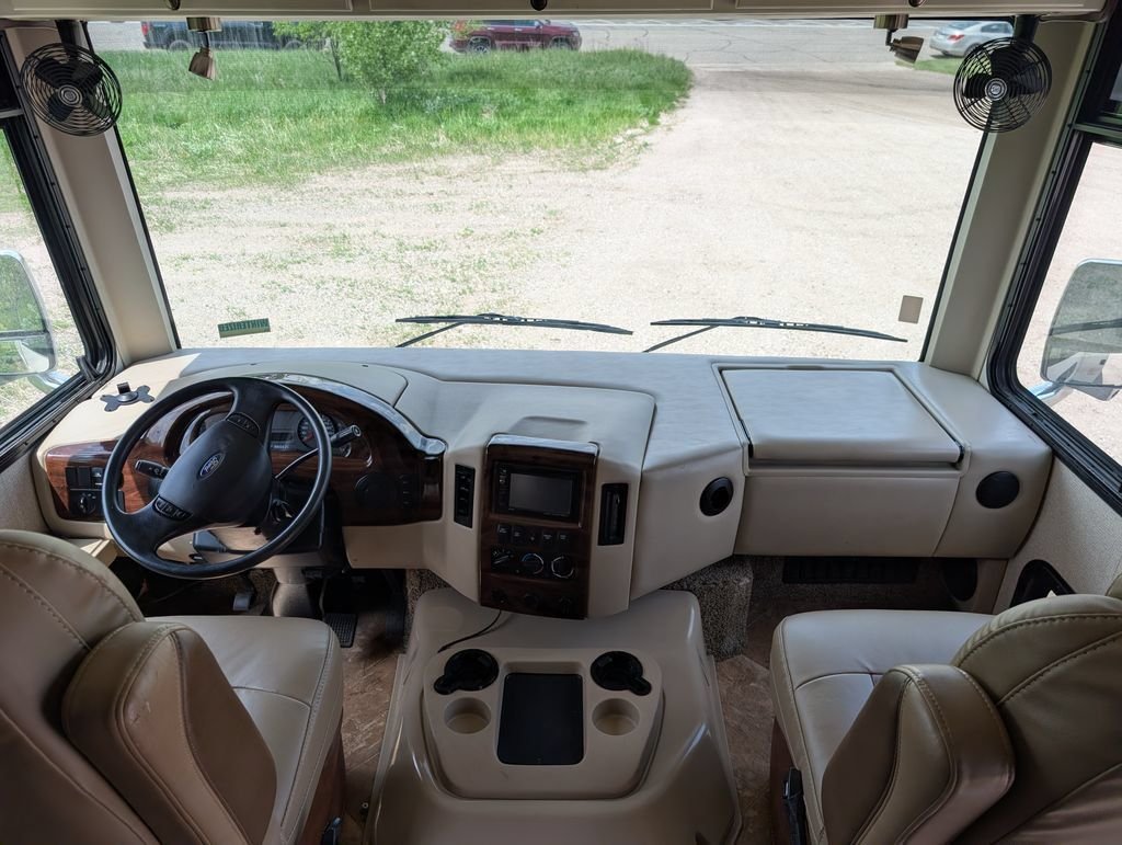 Used 2017 Beige Thor Windsport 29M image 10