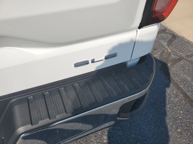 2026 GMC Sierra 1500 SLE - Photo 19