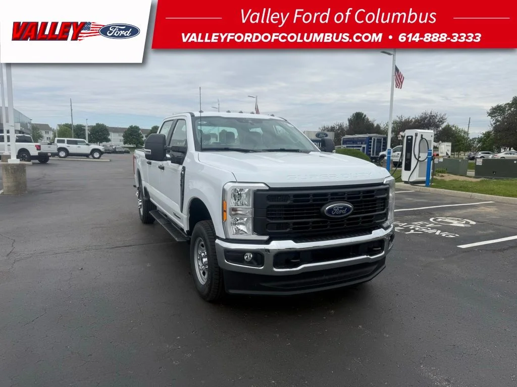 2026 Ford F-350 XL 4x4 Crew Cab 6-3/4' Box SRW's photo
