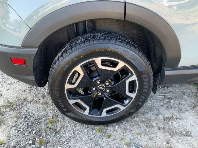 Used 2021 Green Ford Outer Banks image 39