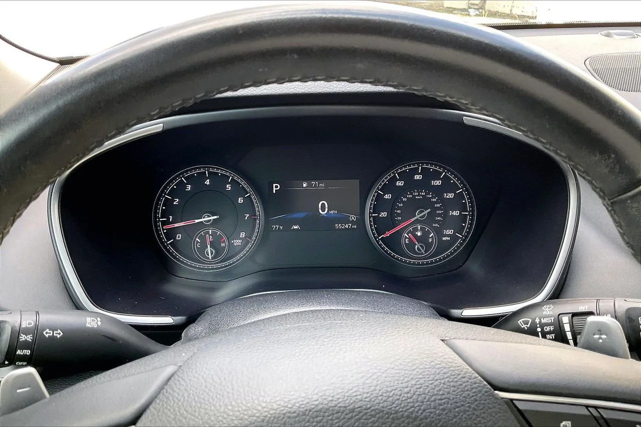 Certified Used 2023 Silver Hyundai SEL image 10