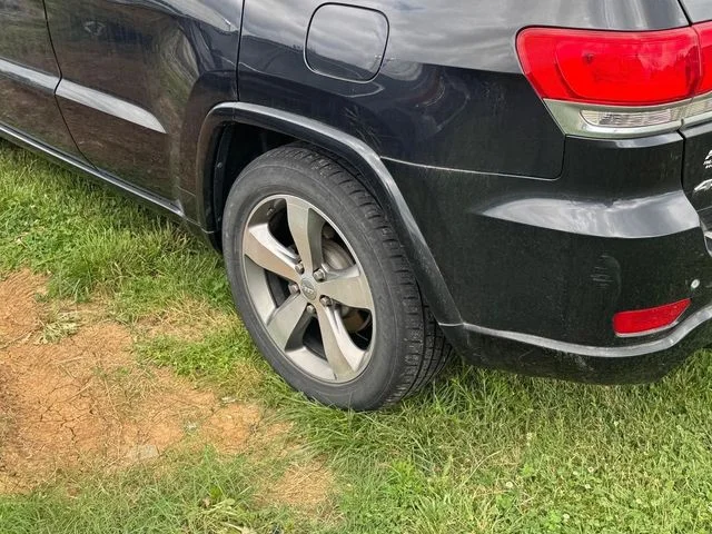 Used 2015 Black Jeep Overland image 21