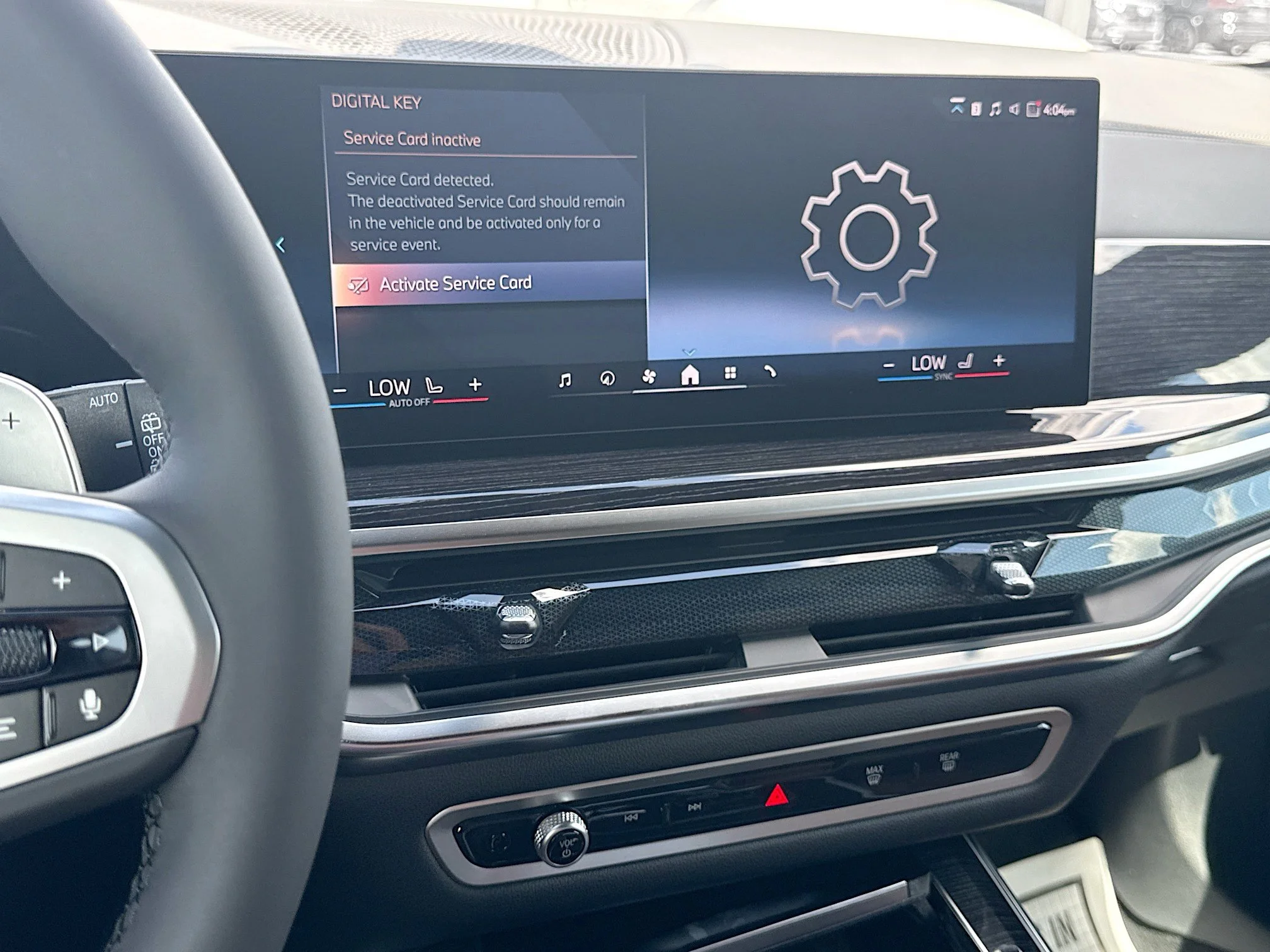 New 2026 Dravit Grey Metallic BMW xDrive50e image 28