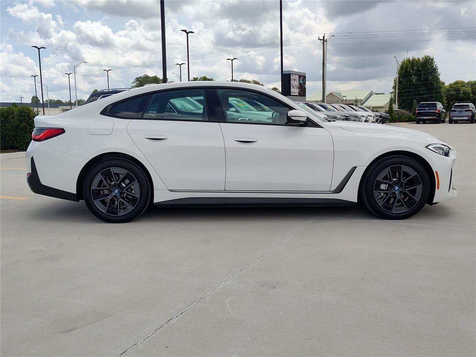 Certified Used 2023 Alpine White BMW eDrive35 image 7