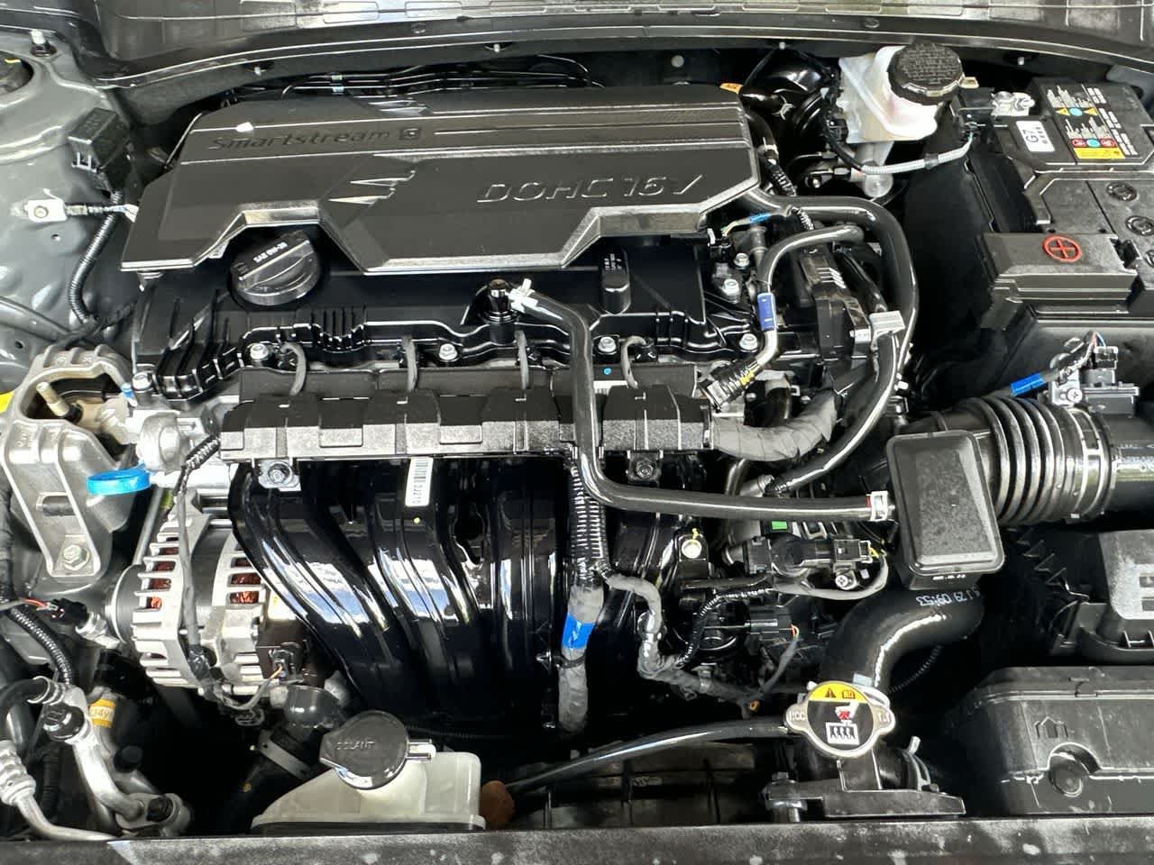 2026 Hyundai Elantra SE - Photo 12