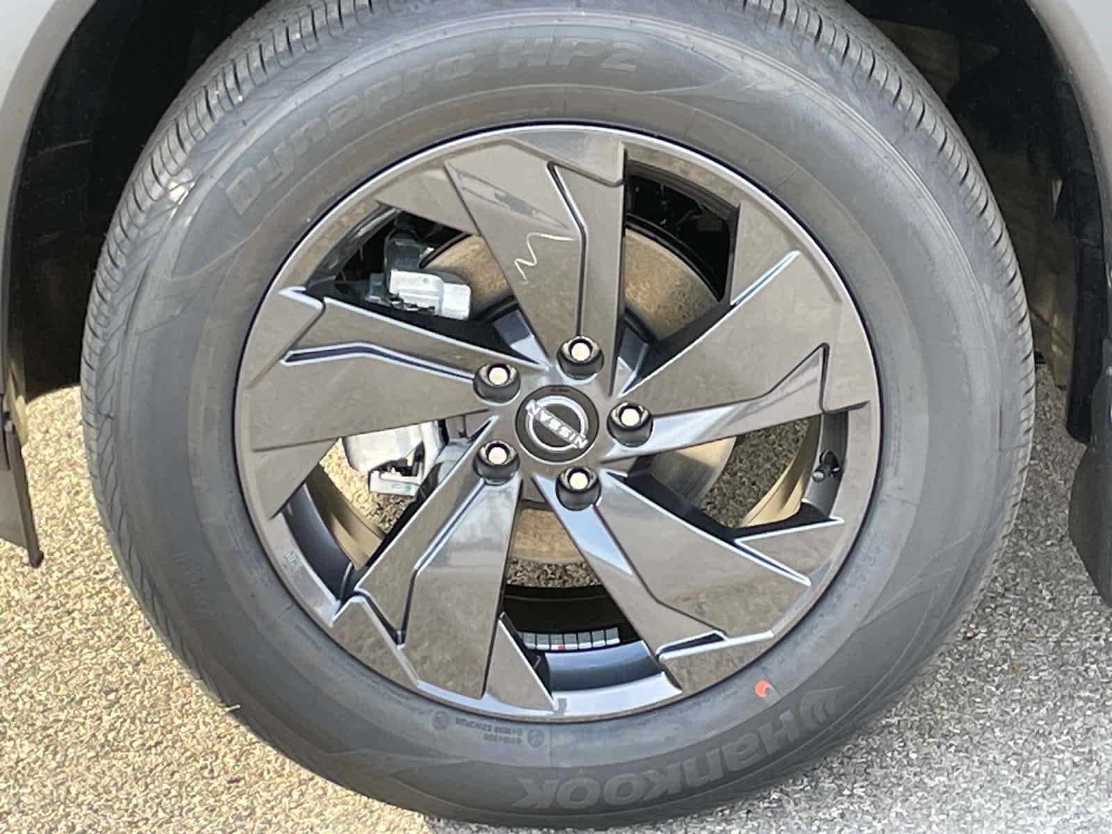 New 2027 Boulder Gray Pearl Nissan SV image 15