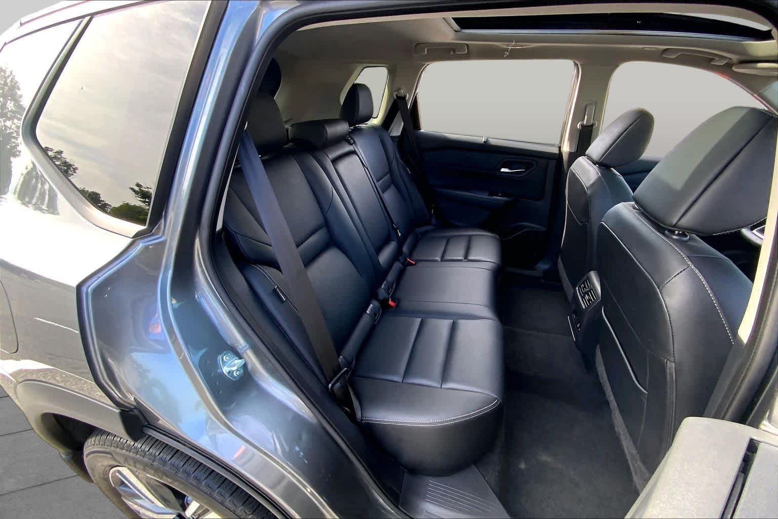 Used 2024 Gun Metallic Nissan SL image 19