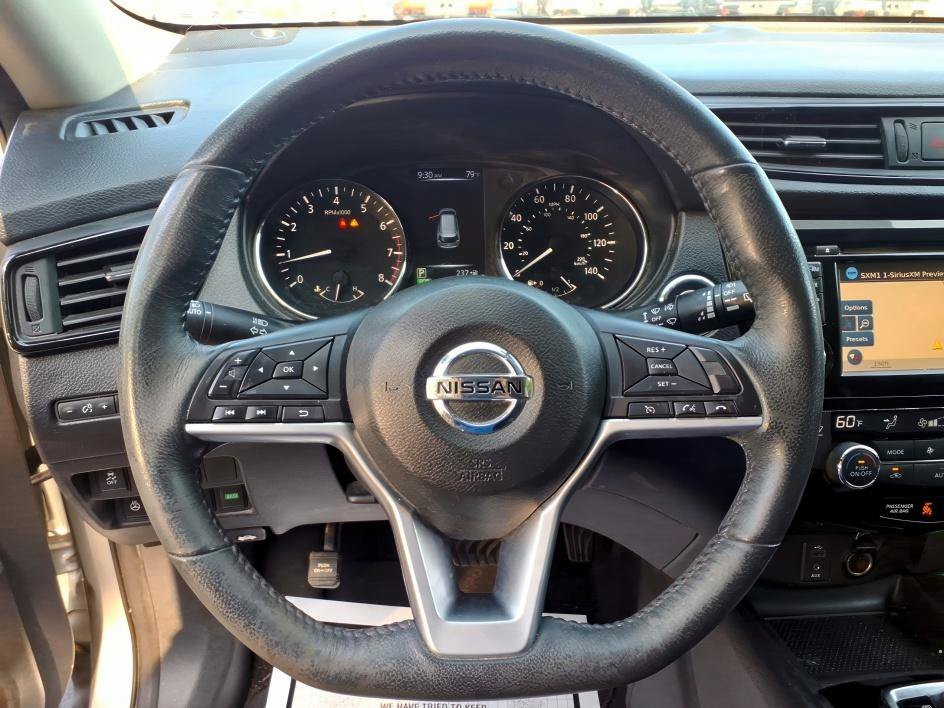 Used 2017 Brilliant Silver Nissan SV image 22