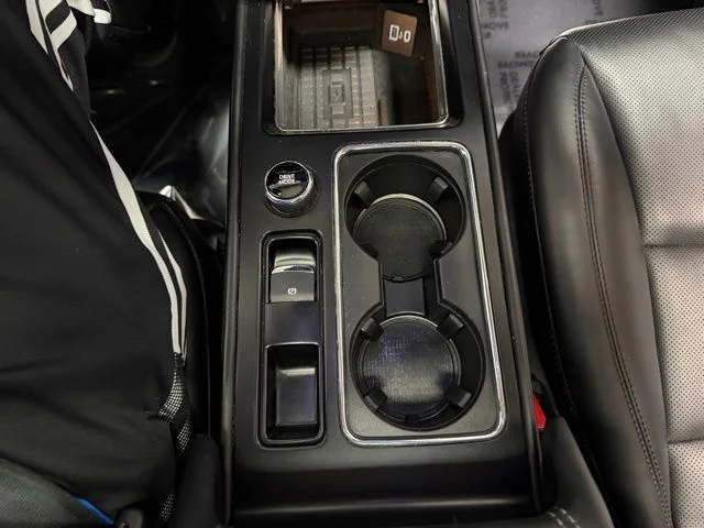 Used 2023 Silver Lincoln Standard image 39