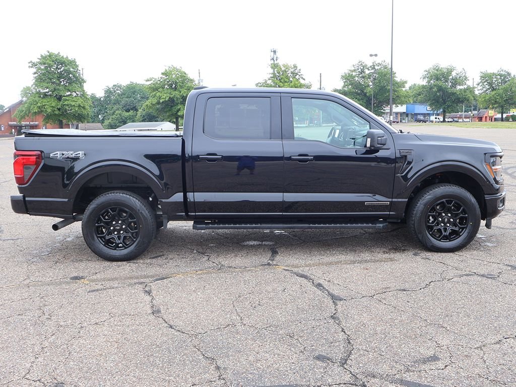 Used 2024 Black Ford XLT image 19