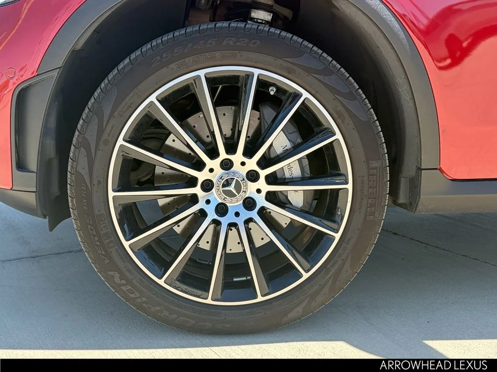 Used 2022 Red Mercedes-Benz GLC 300 image 10