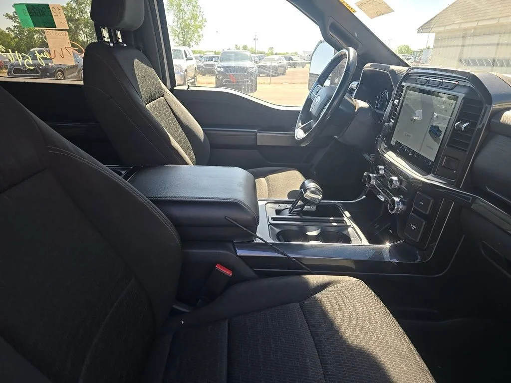 Used 2022 Oxford White Ford  image 14