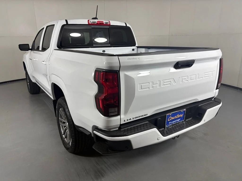 New 2026 Summit White Chevrolet LT image 7