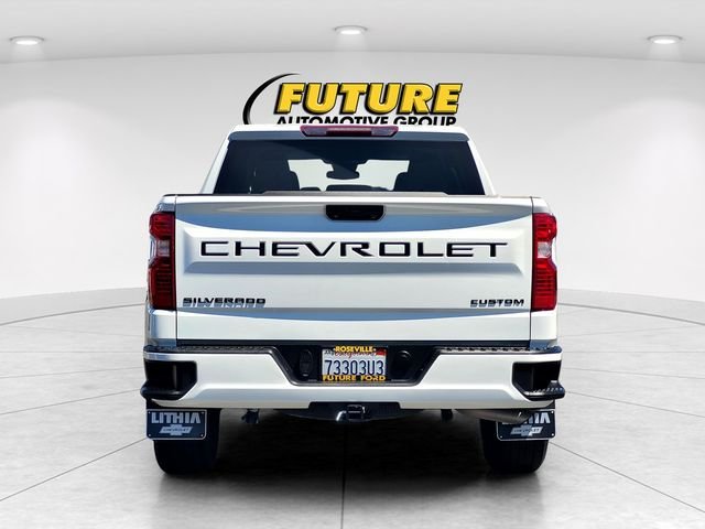 Used 2023 White Chevrolet Custom image 5