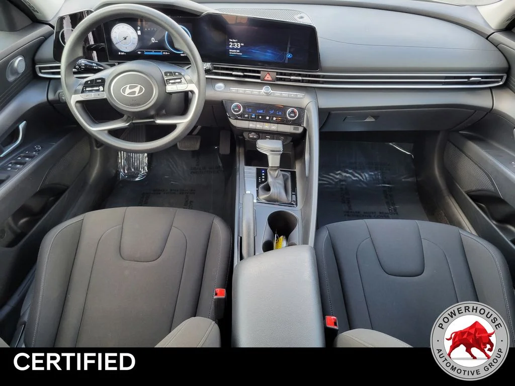 Used 2024 White Hyundai SEL image 17