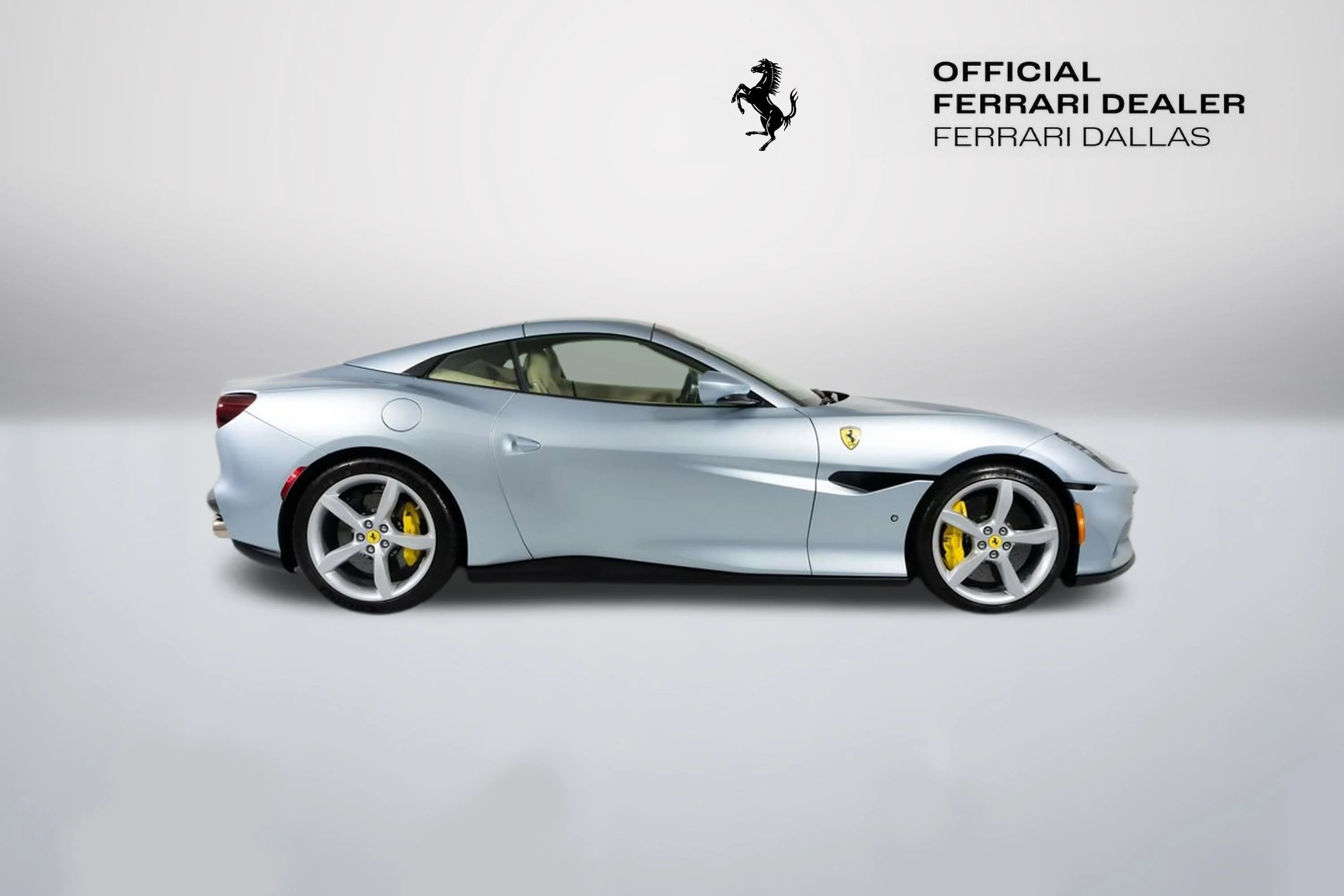 Used 2022 Grigio Alloy Ferrari Base image 20