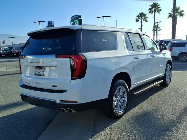 Used 2025 Summit White GMC Denali image 4