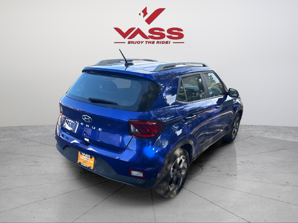 Used 2025 Blue Hyundai SEL image 5