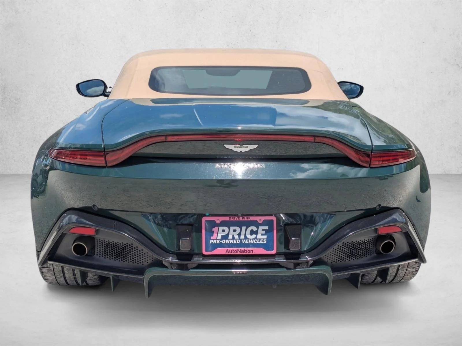 Used 2021  Aston Martin  image 7