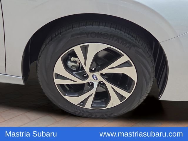 Used 2025 Ice Silver Metallic Subaru Premium image 24