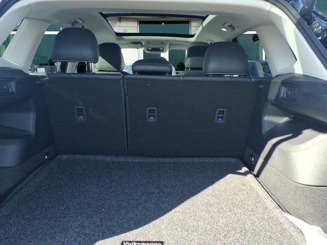 New 2026 Deep Black Pearl Volkswagen SE 4Motion image 9