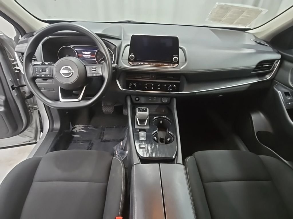 Used 2024 Silver Nissan S image 21