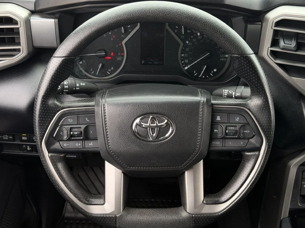 Used 2025 White Toyota SR5 image 14