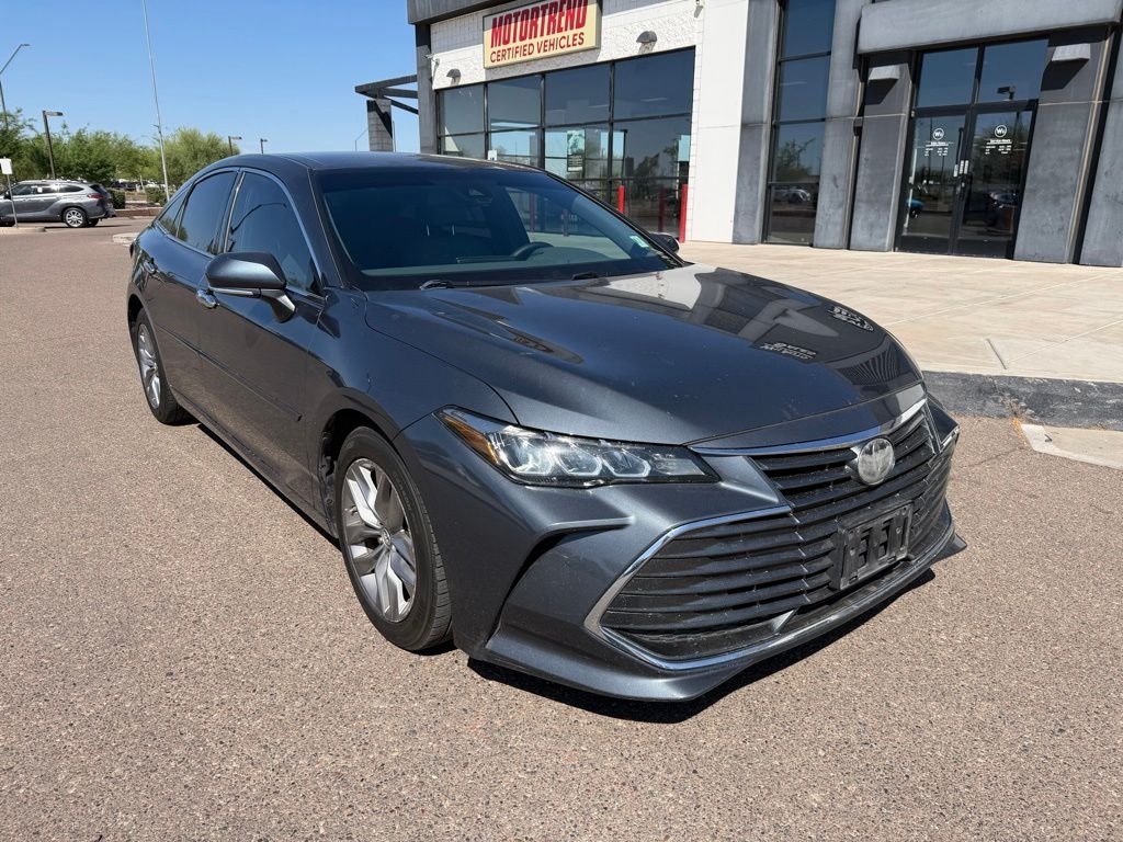 2019 Toyota Avalon XLE's photo