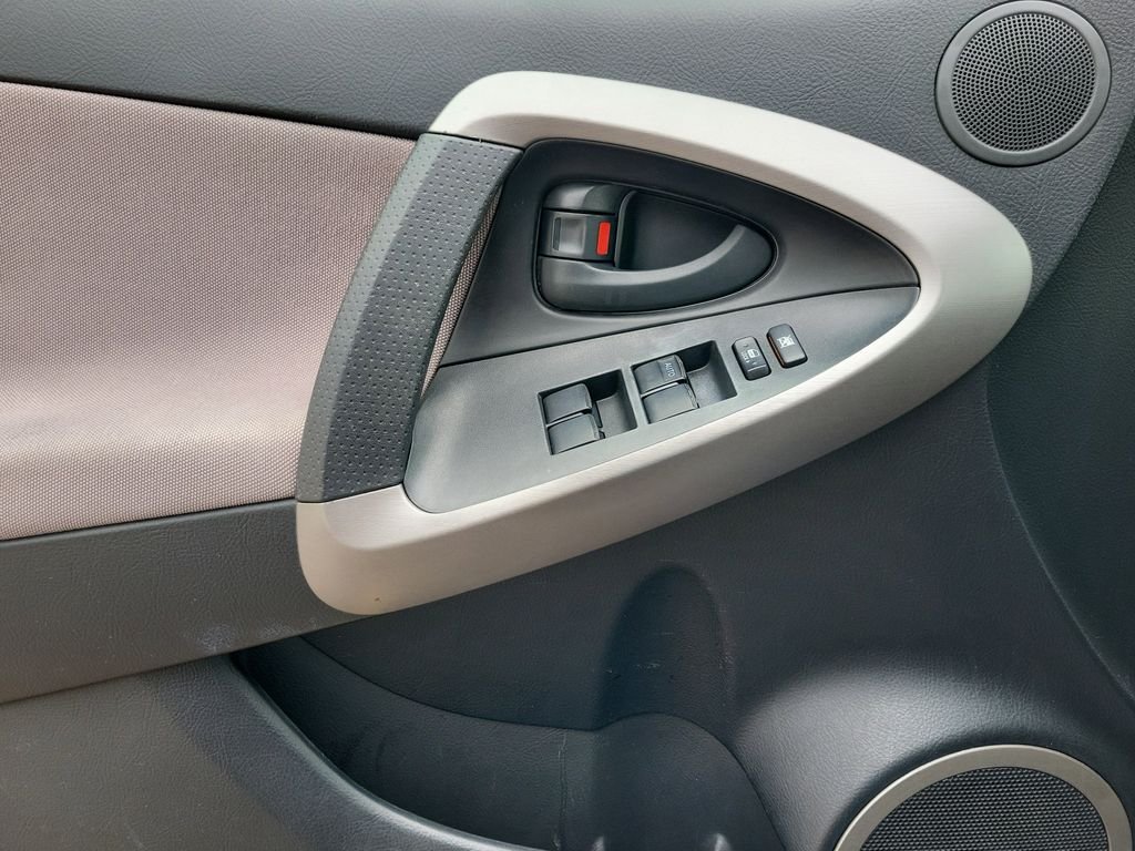 Used 2007 Blue Toyota Base image 10