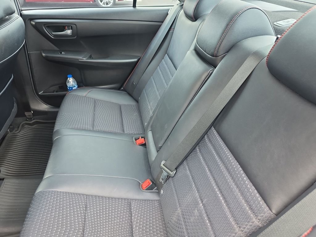 Used 2015 Gray Toyota SE image 18