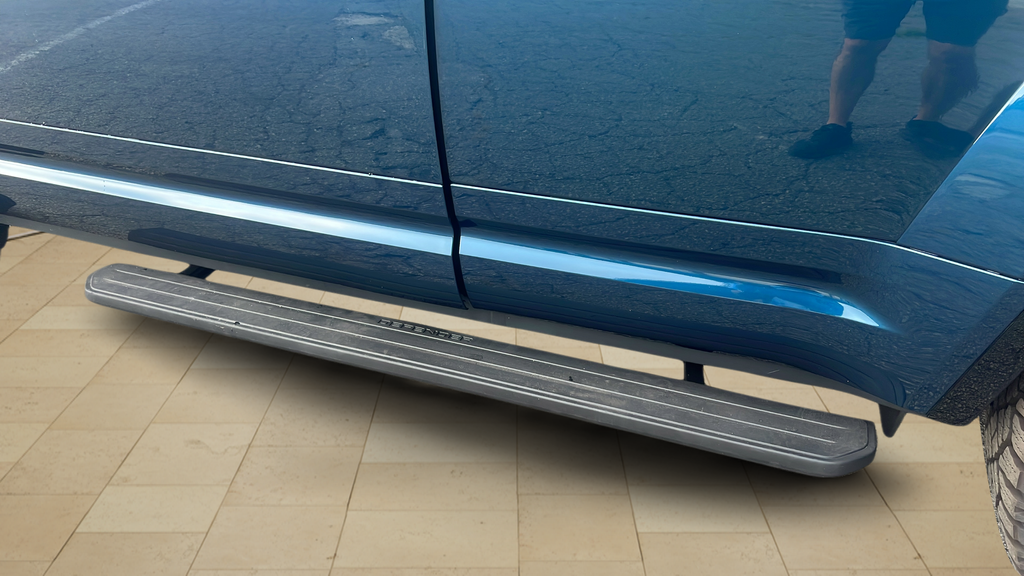 New 2026 Blue Land Rover  OCTA image 14