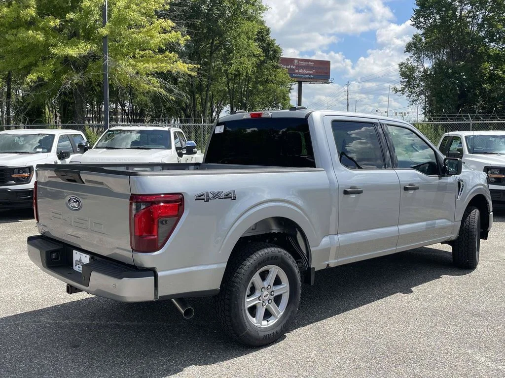 New 2026 Silver Ford XLT image 3
