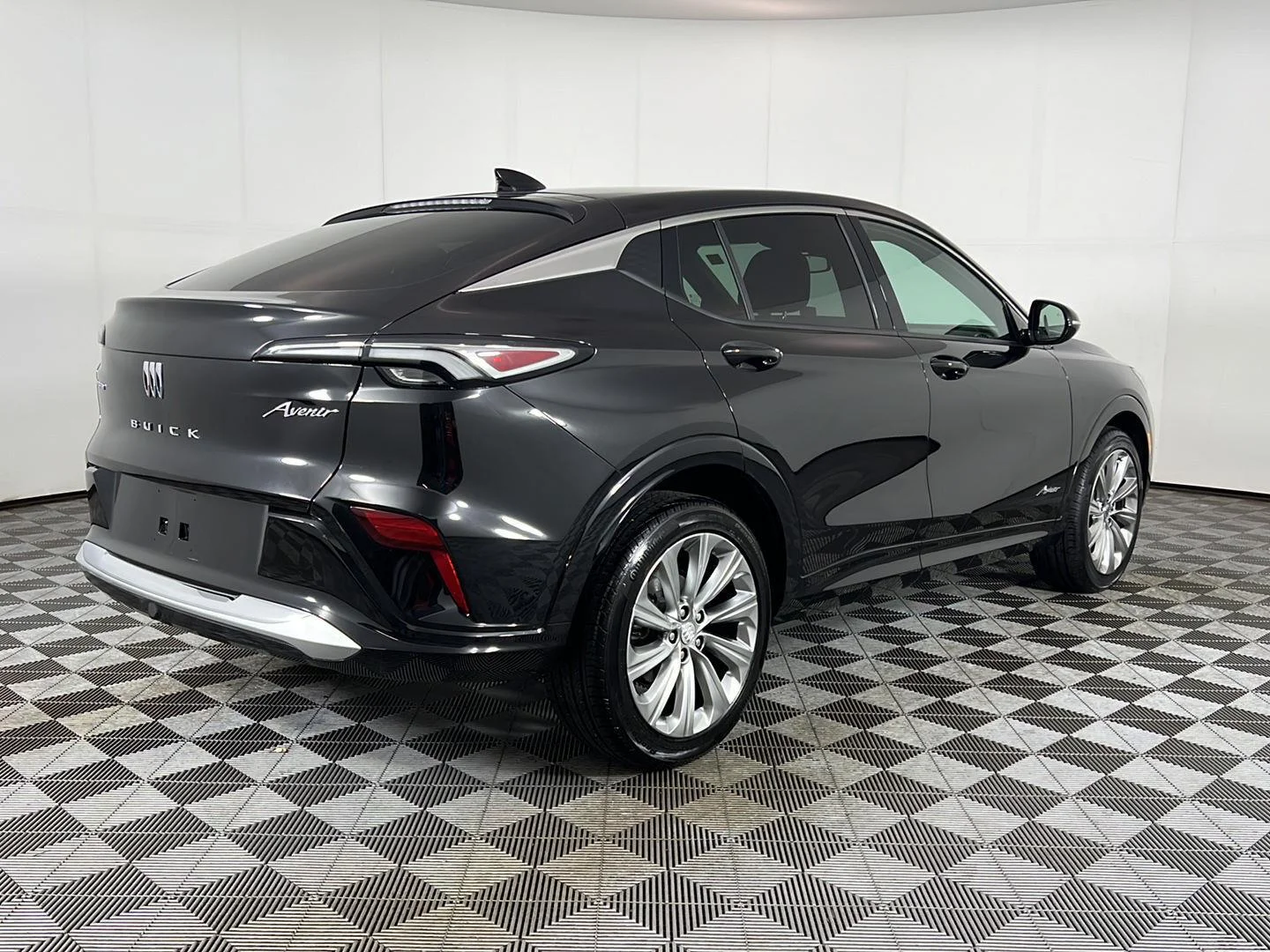 Used 2024 Ebony Twilight Metallic Buick Avenir image 5