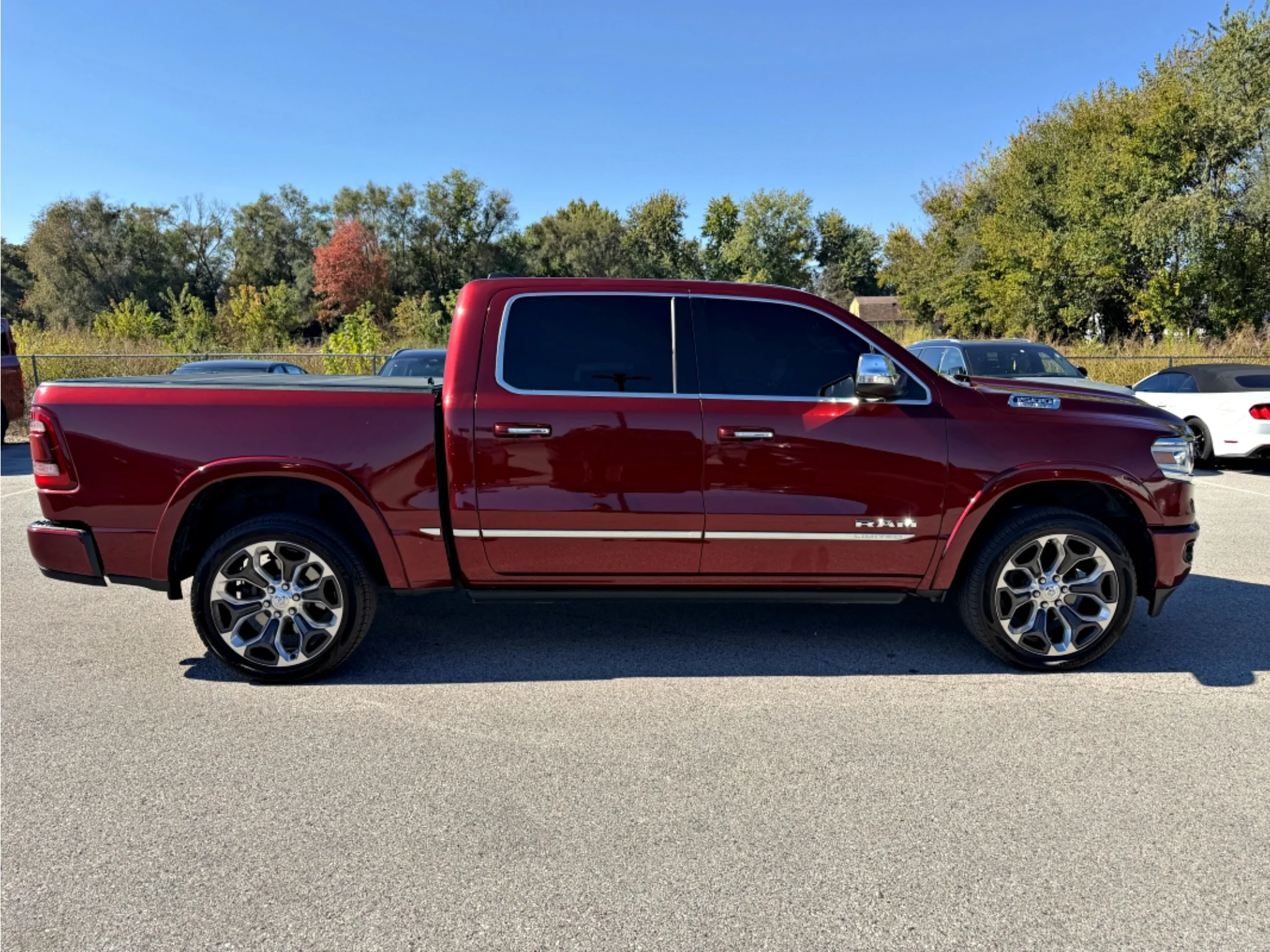 Used 2019 Delmonico Red Pearlcoat Ram Limited image 25