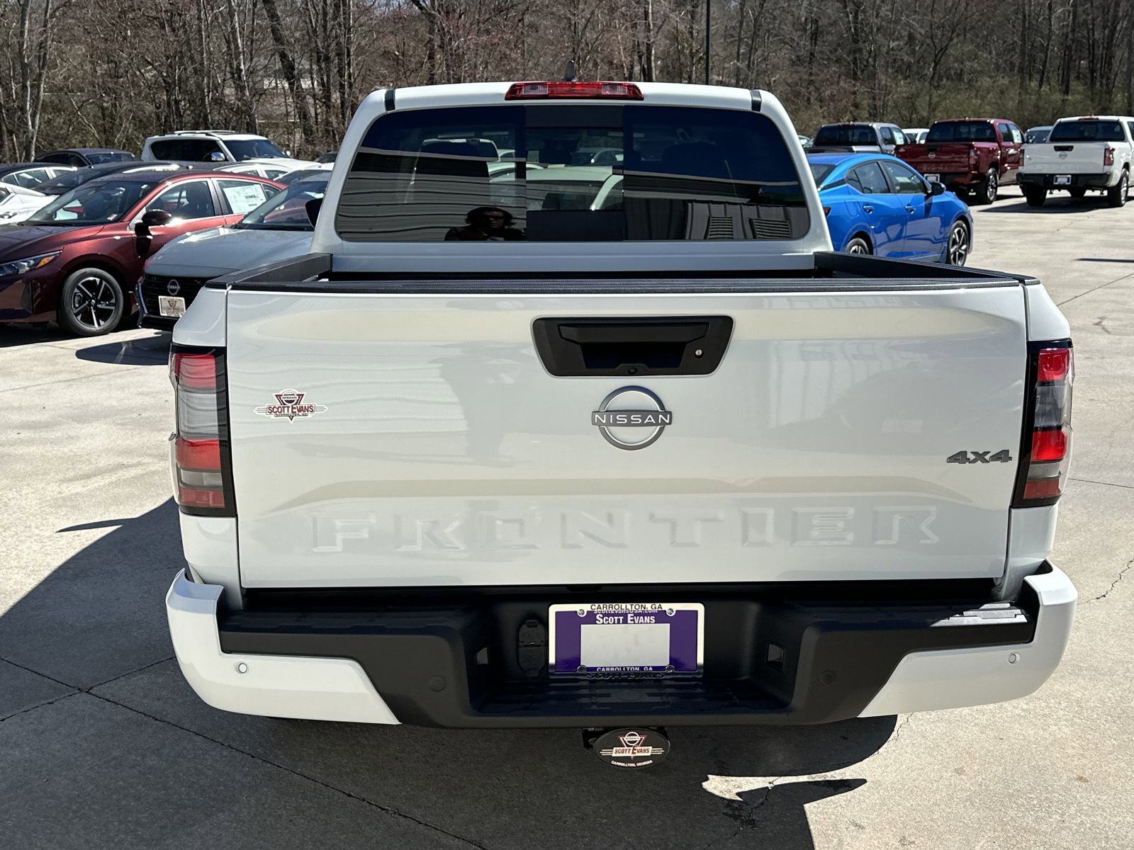 2025 Nissan Frontier SV - Photo 7