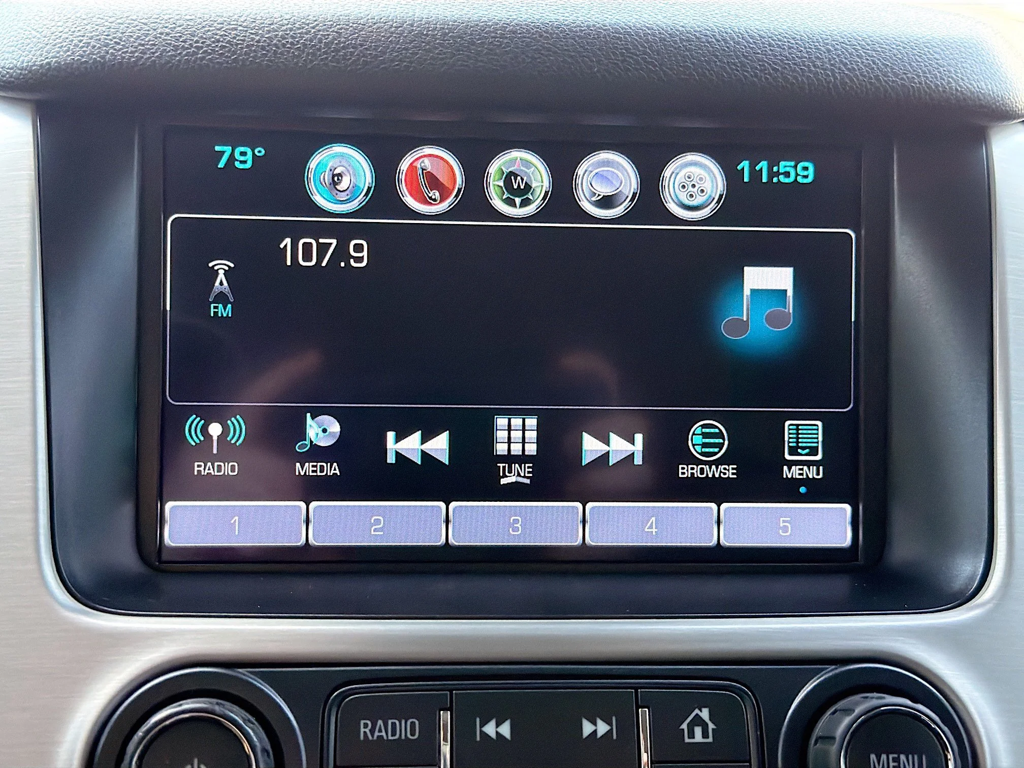 Used 2019 Onyx Black GMC SLT Standard Edition image 32
