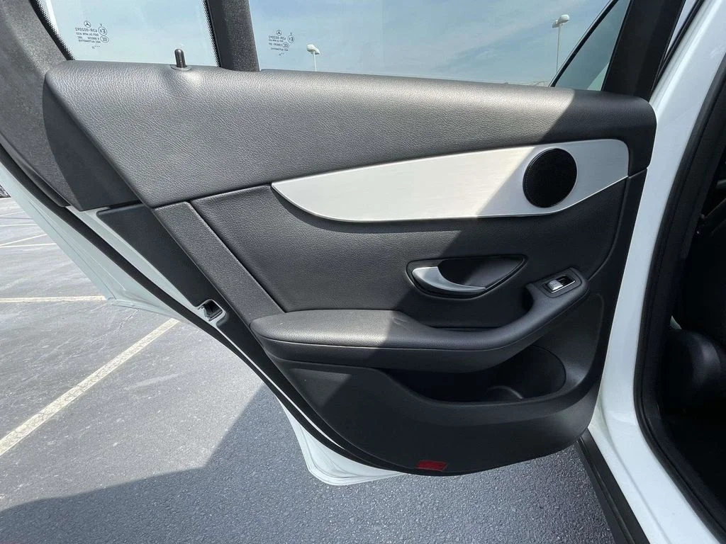 2022 Mercedes-Benz GLC GLC300 - Photo 18