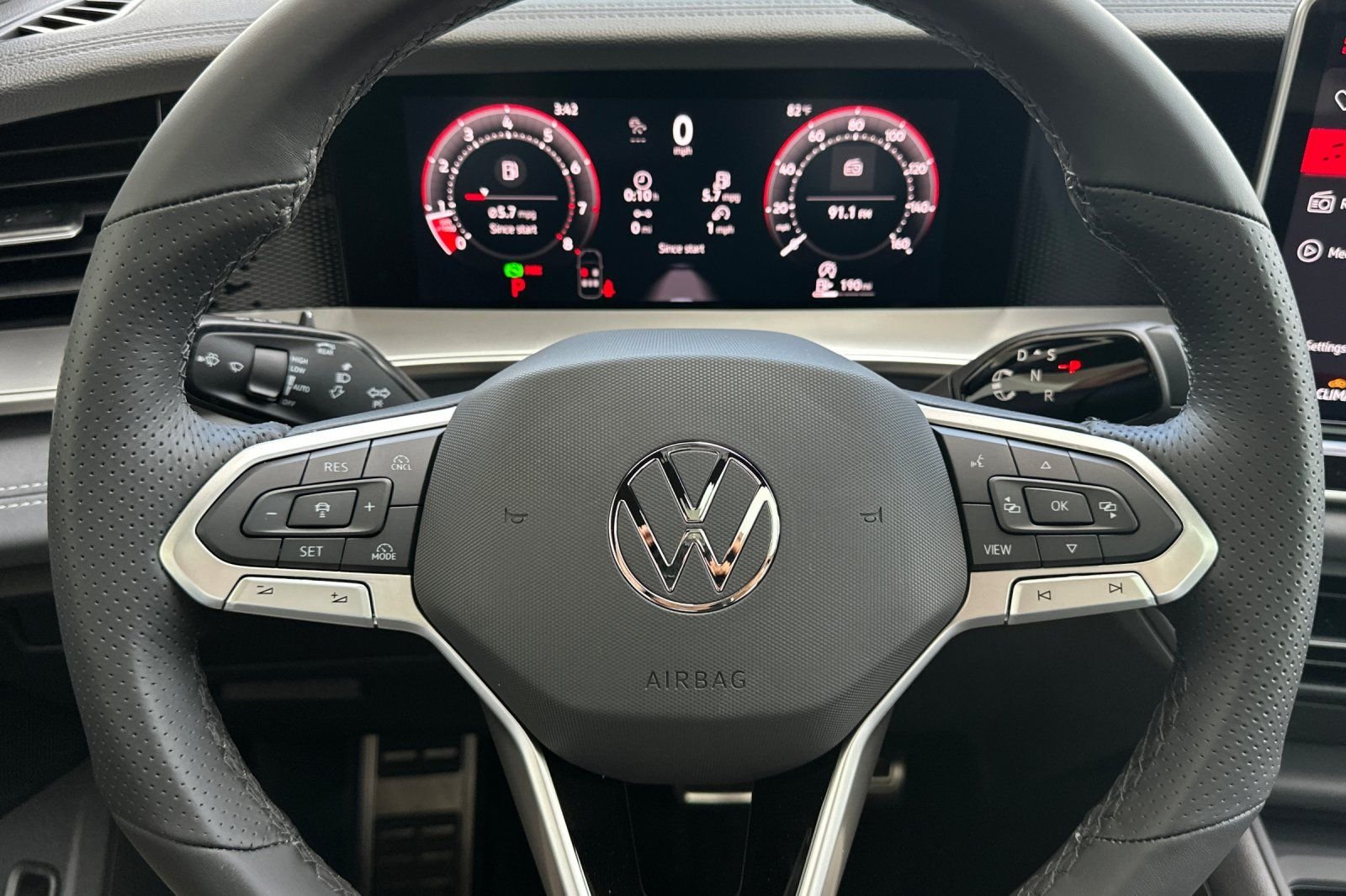 New 2026  Volkswagen 2.0T SE R-Line Black image 23